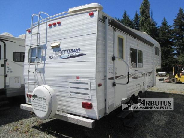 Used 2004 KUSTOM KOACH WESTWIND WW246 image 6