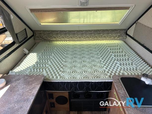 Used 2018 Forest River RV Flagstaff T12BH image 8