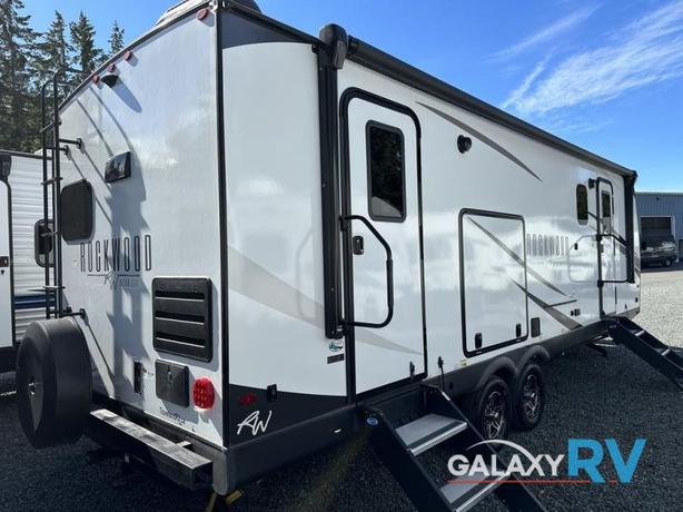 Used 2023 Forest River RV Rockwood Ultra Lite 2614BS image 4