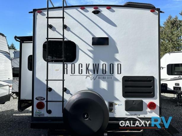 Used 2023 Forest River RV Rockwood Ultra Lite 2614BS image 5