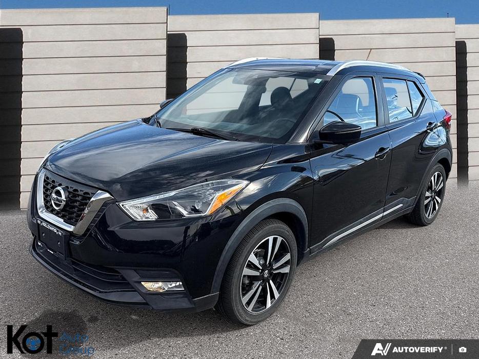 2020 Nissan Kicks SR display photo