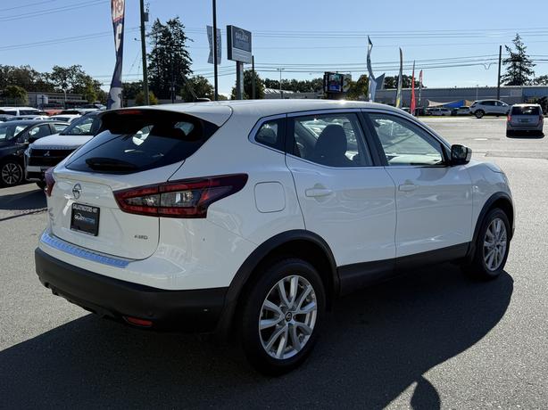 2023 Nissan Qashqai S AWD - Blind Spot Warning & Heated Front Seats image 6