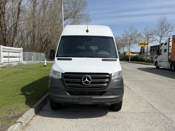 2023 Mercedes-Benz Sprinter High Roof 2500 Luxury 12 Passenger Van image 3
