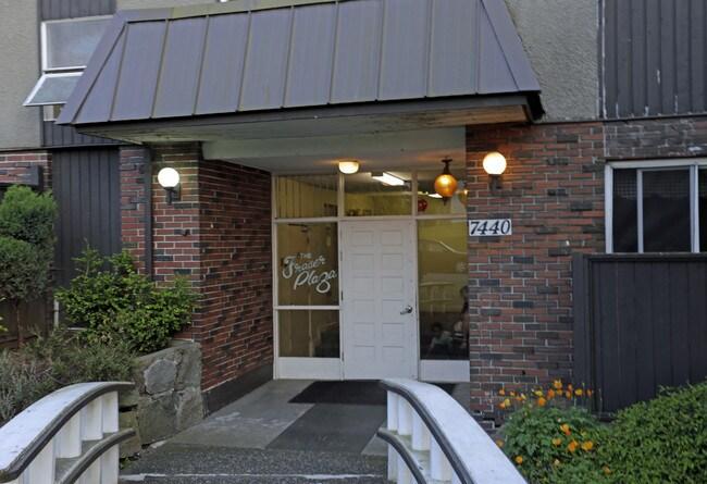 1 BR GREAT LOCATION! AVAILABLE Nov 15! call or text only display photo
