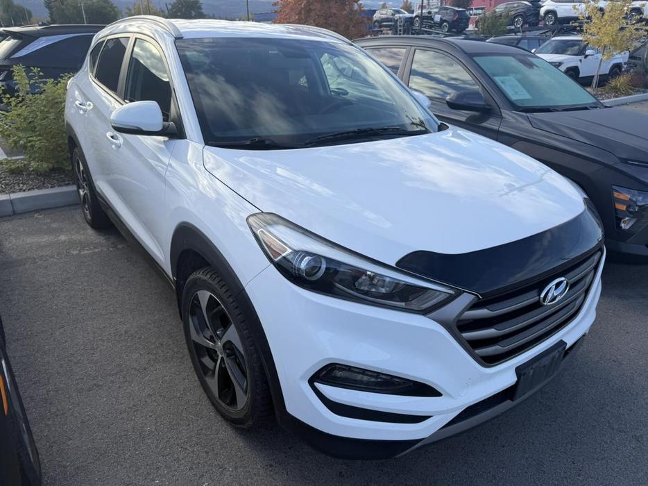 2016 Hyundai Tucson Premium display photo