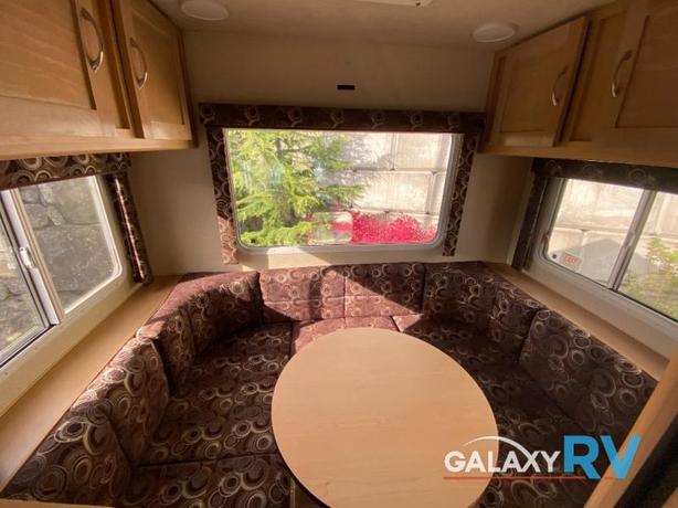 Used 2011 Adventurer Manufacturing Inc. Adventurer 19RD image 8