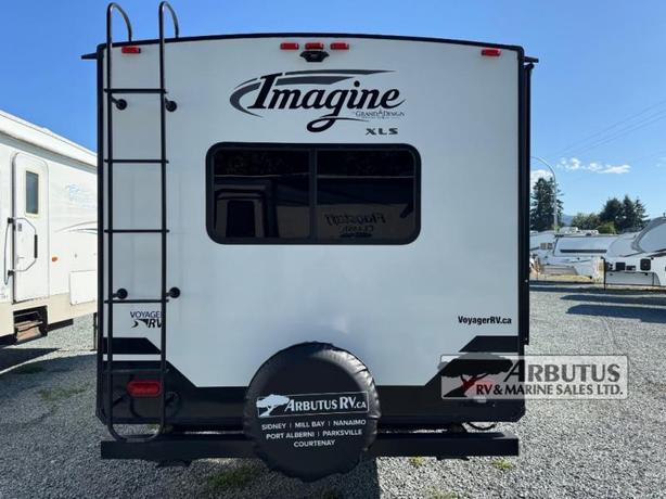 Used 2019 Grand Design Imagine XLS 19RLE image 7