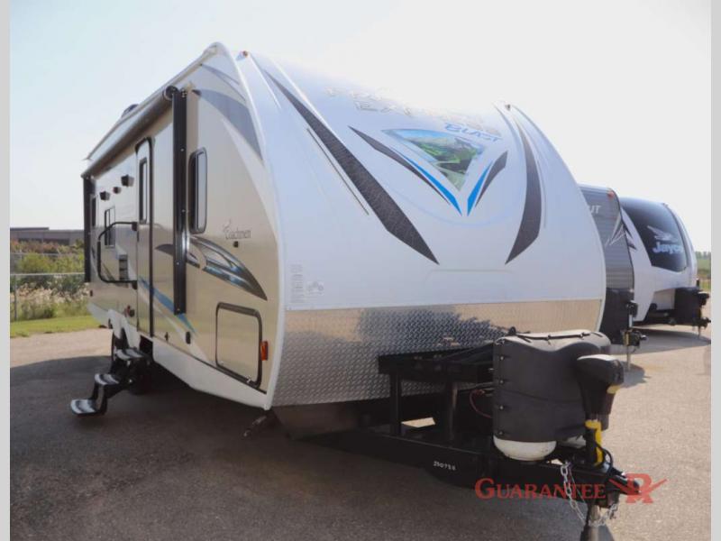 Used 2019 Coachmen RV Freedom Express Blast 271BL display photo