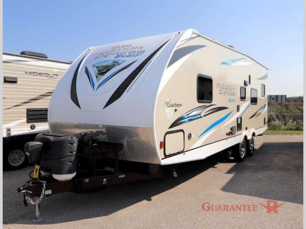 Used 2019 Coachmen RV Freedom Express Blast 271BL image 3