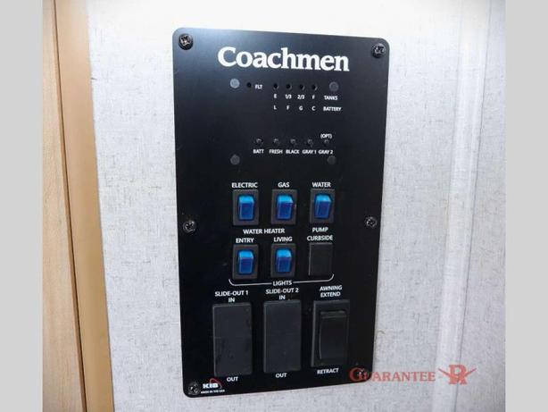 Used 2019 Coachmen RV Freedom Express Blast 271BL image 8