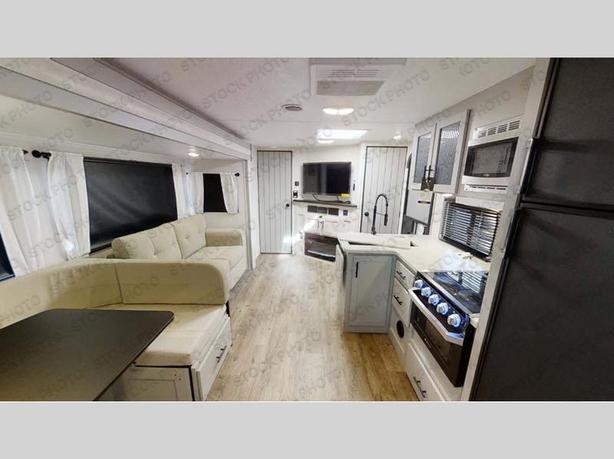 Used 2021 Forest River RV Vibe 26DB image 2