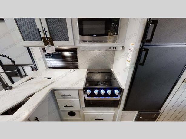 Used 2021 Forest River RV Vibe 26DB image 3