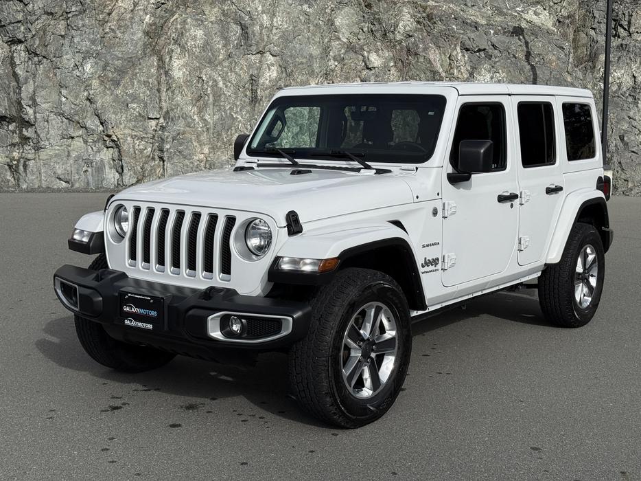 2023 Jeep Wrangler SAHARA 4WD-Dual Zone A/C & Back Up Camera display photo
