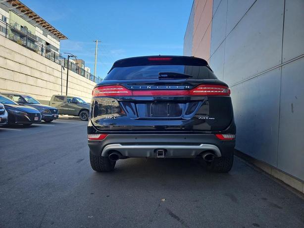 2017 Lincoln MKC AWD Reserve | Heated Seats | Cruise Control! image 5
