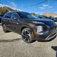 2024 Mitsubishi Outlander PHEV SE thumbnail image 2