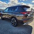 2024 Mitsubishi Outlander PHEV SE thumbnail image 4