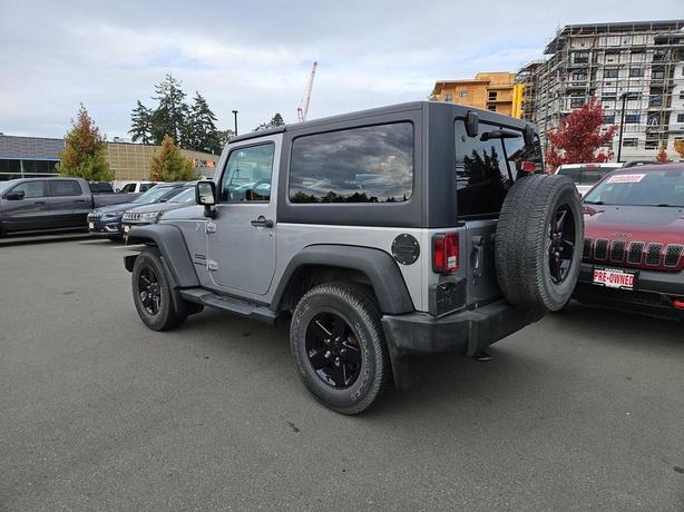 2016 Jeep Wrangler Sport 4x4 | Low KM! image 4