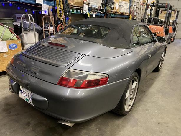 2003 Porsche 911 Carrera Cabriolet (Poor Condition Dead Battery) image 4