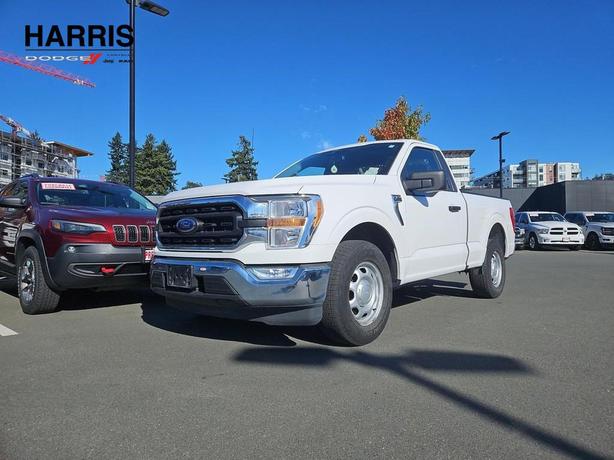 2022 Ford F-150 XLT 2WD Reg Cab 6.5' Box | No Reported Accidents! image 1