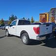 2022 Ford F-150 XLT 2WD Reg Cab 6.5' Box | No Reported Accidents! thumbnail image 4