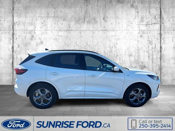 2023 Ford Escape Hybrid St-Line Select image 4