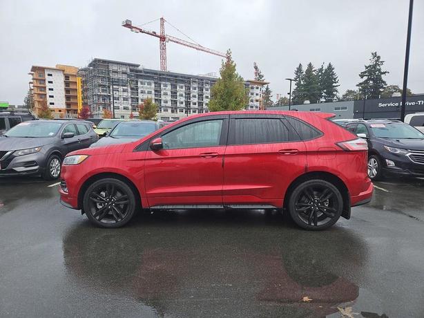 2022 Ford Edge ST AWD | No Reported Accidents! image 3