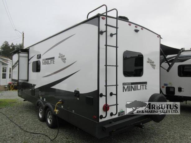 Used 2024 Forest River RV Rockwood Mini Lite 2518S image 4