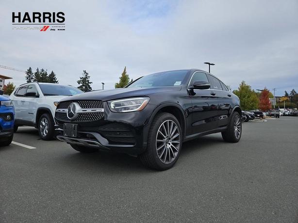 2023 Mercedes-Benz GLC GLC 300 4MATIC Coupe | No Reported Accidents! image 1
