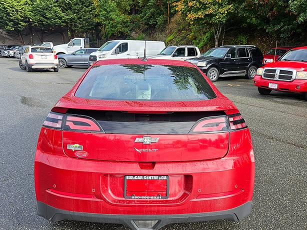 2014 Chevrolet  Volt image 2