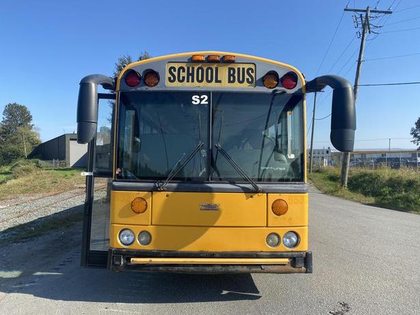 2006 Thomas Saf-T-Liner HDX 56 passenger School Bus Diesel Air Brakes image 2