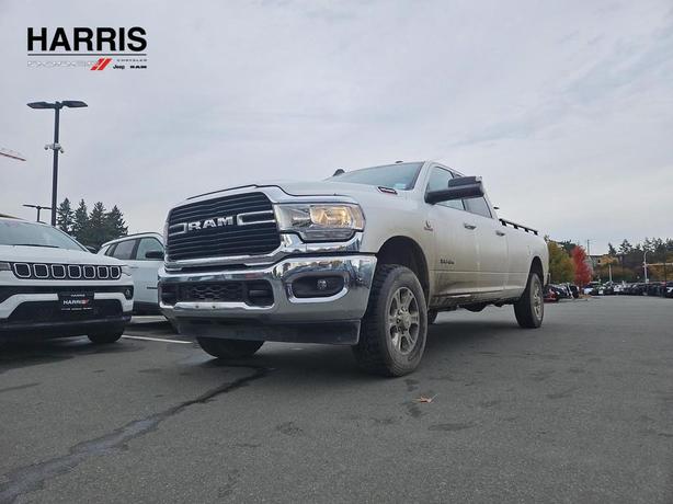 2020 RAM 3500 Big Horn 4x4 Crew Cab 8' Box | Android Auto | Apple CarPlay! image 1
