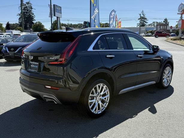 2020 Cadillac XT4 Luxury AWD - Power Seats & Heated Steering Wheel image 6