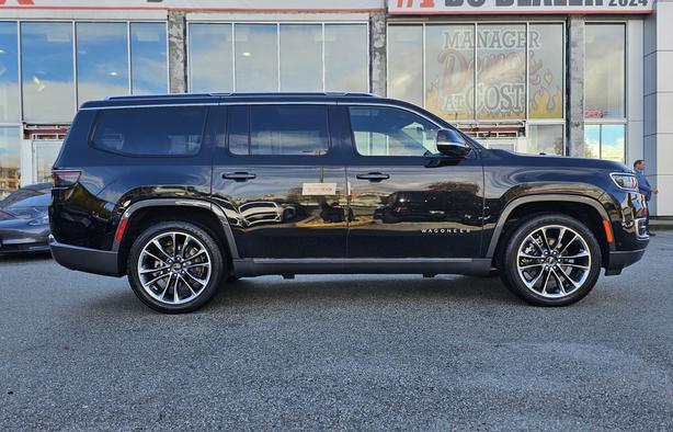 2022 Jeep Wagoneer Series III - No Accidents, Navi, Ventilated Seats image 4