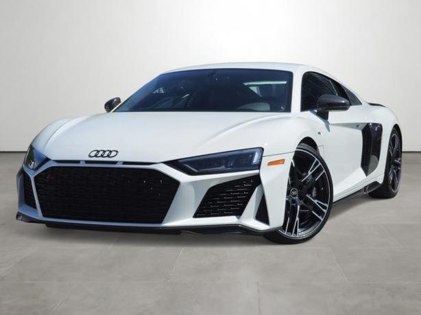 2023 Audi R8 Coupe V10 Performance - Carbon Options, No Accidents image 1