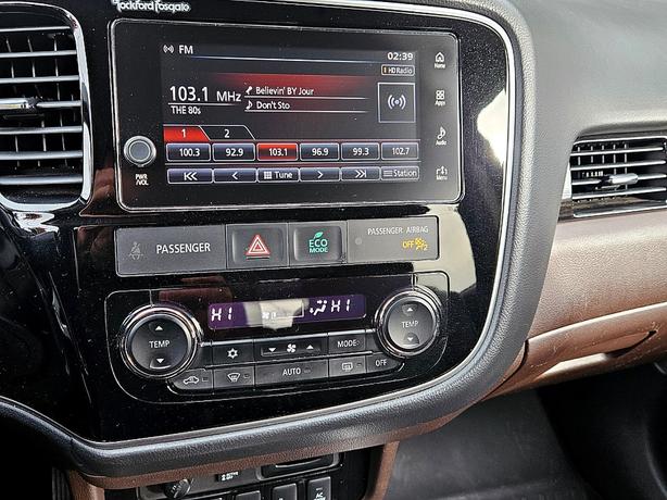 2018 Mitsubishi  Outlander PHEV SEL image 8