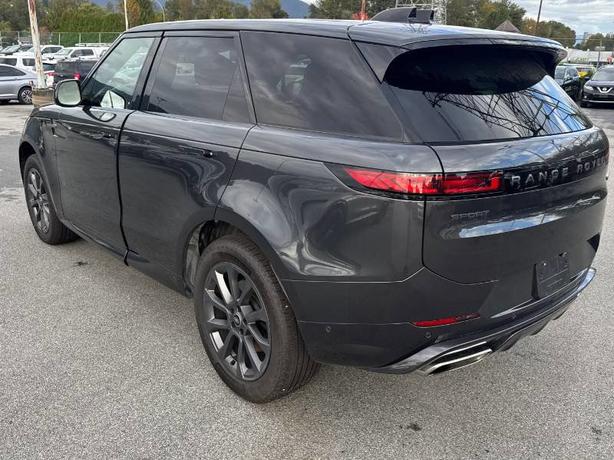 2023 Land Rover Range Rover Sport Dynamic SE | No Reported Accidents! image 4