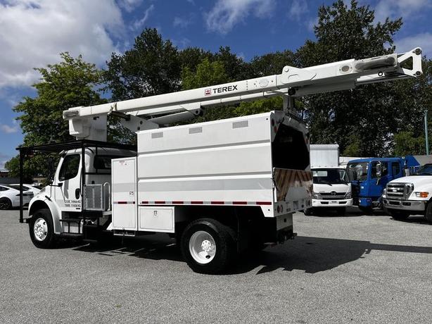 2012 Freightliner M2 106 Business Class Terex Bucket Dump Truck With Air Brakes  image 7