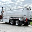 2007 Freightliner FLD120 18,100-Litre Fuel Tank Truck Diesel with Air Brakes thumbnail image 6