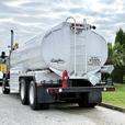 2007 Freightliner FLD120 18,100-Litre Fuel Tank Truck Diesel with Air Brakes thumbnail image 7