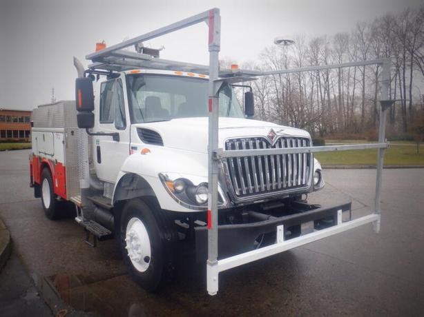 2012 International 7300 Workstar Crane Service Truck with Air Brakes Dually Dies image 4