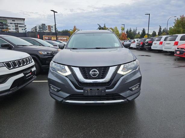 2018 Nissan Rogue | Heated Seats | Cruise Control! image 2