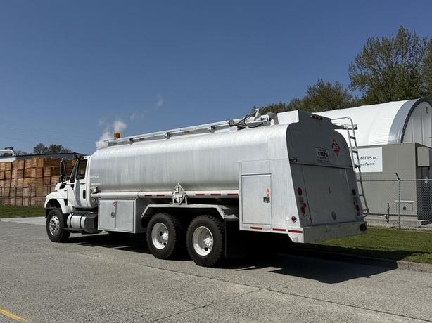 2009 International 7500 4400USG Fuel Tanker Truck With Air brakes Diesel image 7