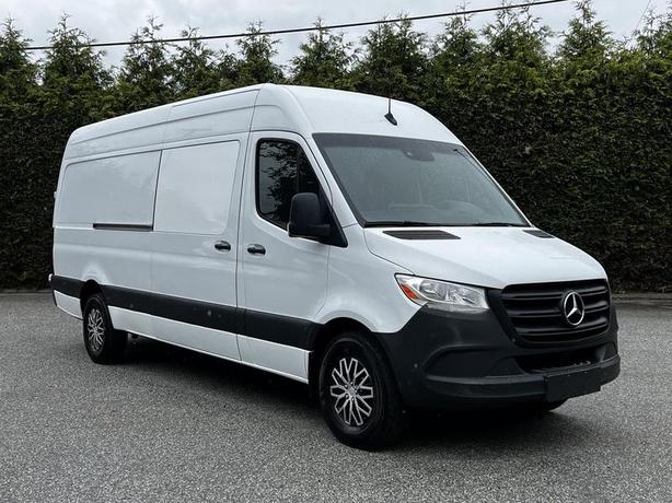 2019 Mercedes-Benz Sprinter 2500 High Roof  Cargo Van 170-inch WheelBase image 1
