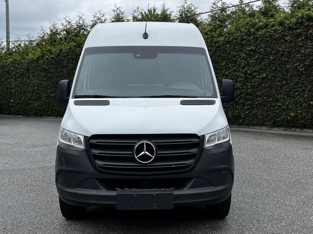 2019 Mercedes-Benz Sprinter 2500 High Roof  Cargo Van 170-inch WheelBase image 3
