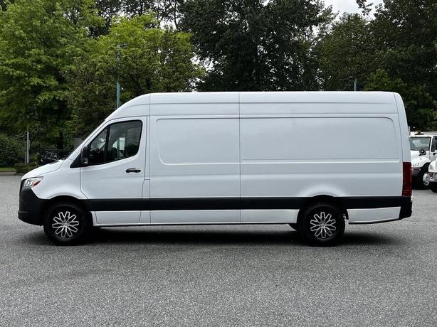 2019 Mercedes-Benz Sprinter 2500 High Roof  Cargo Van 170-inch WheelBase image 6