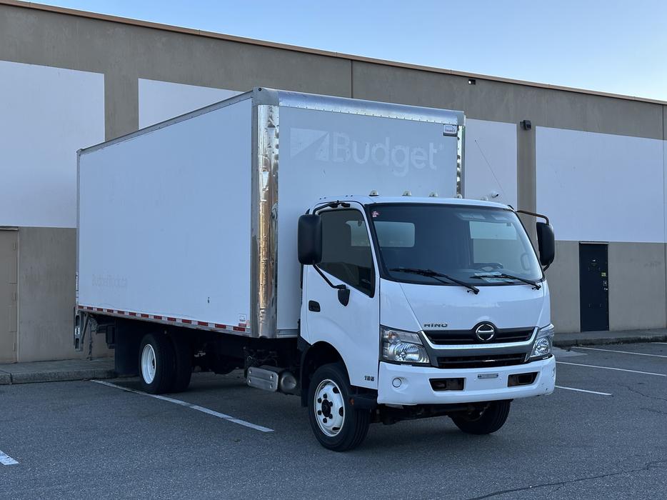 2019 Hino 195 display photo