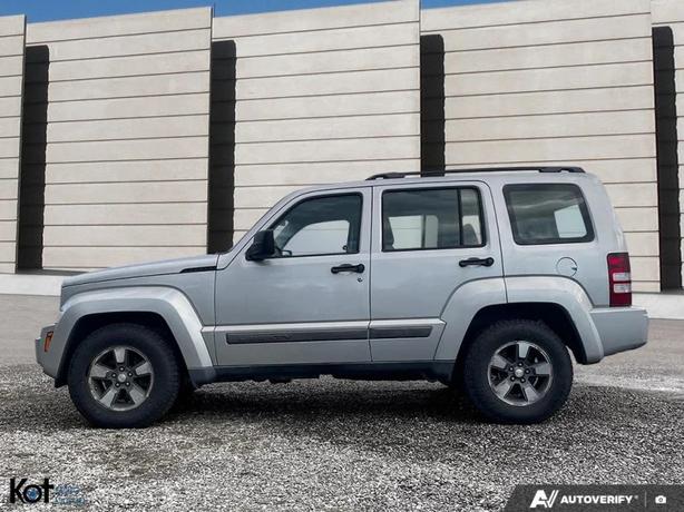 2008 JEEP LIBERTY image 3