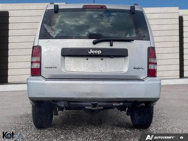 2008 JEEP LIBERTY image 5