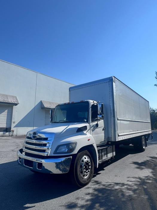 2018 Hino 338 display photo
