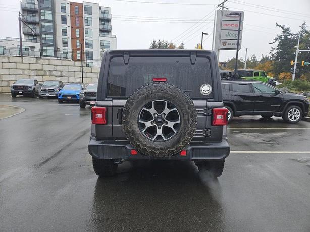 2021 Jeep Wrangler Unlimited Sahara 4x4 | Low KM! image 5